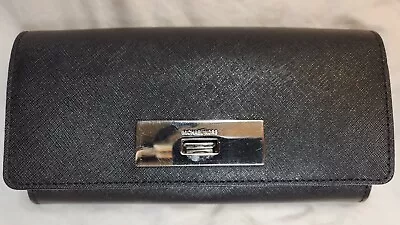 Michael Kors Women's Callie Black Saffiano Leather Carryall Wallet • $25.99