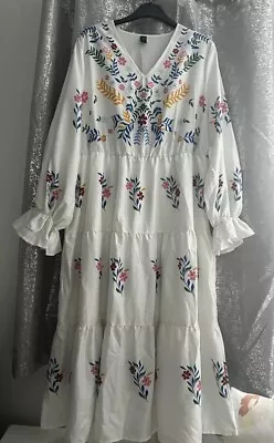 White & Coloured Flowers Long Dress Size 26 (4XL) • £13