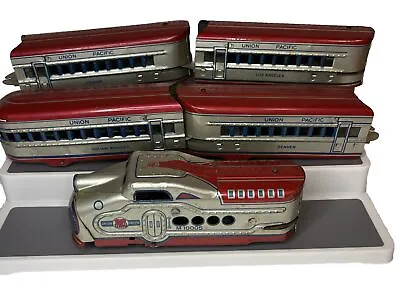 Pristine VINTAGE MARX M10005 1940 TIN LITHO UNION PACIFIC  PASSENGER TRAIN SET • $250