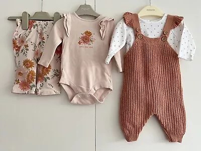 £9.99 • Buy Baby Girls 0-3 Months Outfit Bundle Dungarees Trouser Set Flowers Heart Tu GC