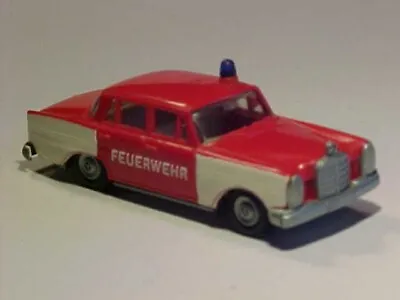 2  1968 Mercedes 220SE W111 Heckflosse Fire Prep Praliné 1/87 Plastic Mint Loose • $7.50