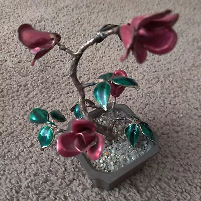 Metal Rose Bush.  Enameled Roses And Leaves In Planter With Natural Stone • $21.99