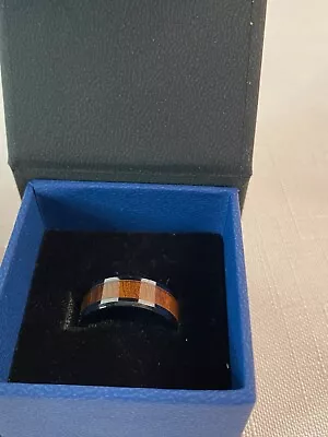 Larson Jewelers Mens Black Walnut Wood Yukon Ceramic Wedding Band Ring Size 8 • $67.99