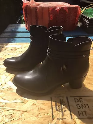 £9.99 • Buy Pavers Womens Black Zipped Boots Size 7 - Vgc