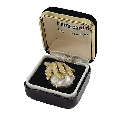 Vtg Sarah Coventry Gold Tone Pearl Flower Pendant In Pierre Cardin Jewelry Box • $24.95