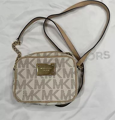 Michael Kors Handbag • $14.81