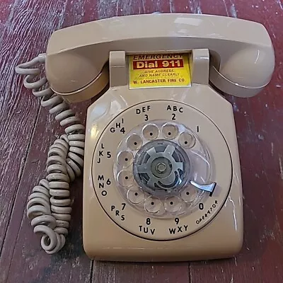 Vintage ITT Retro  Beige Tan Rotary Dial Desk/Table Top Old School Telephone • $25