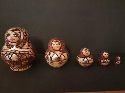 Wooden Russian Nesting Matryoshka 5 Dolls Set Hand Painted Craft Gift • £14.99