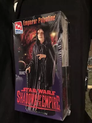 New~Star Wars Collectible Shadows Of The Empire Emperor Palpatine Model Kit • $39.99