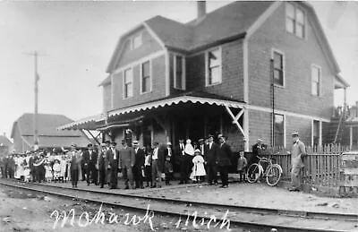 J65/ Mohawk Michigan RPPC Postcard C40-50s Reprint Railroad Depot  277 • $18.40