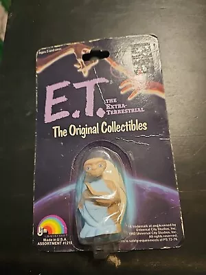 1982 E.T. The Extra-Terrestrial Original Collectibles Figure Reading Book • $8