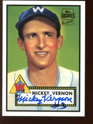 2001 Topps Certified Autographed Baseball Card 1952 Mickey Vernon NRMT • $8.50