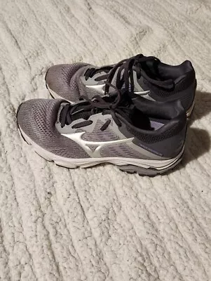 Mizuno Wave Inspire 16 Womens Sz 6.5 Shoes Gray Purple Athletic Trainer Sneakers • $24