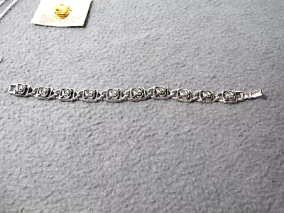 Vtg Sarah Coventry Pewter Gray Raised Rose Link Bracelet 7  • $9.99