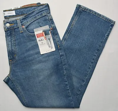 Signature By Levi Strauss #11323 NEW Men's Athletic Flex Jeans • $21.99