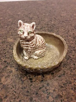 Vintage Wade Whimtray Cat In Basket Trinket Dish 8x6cm No 7 • £8