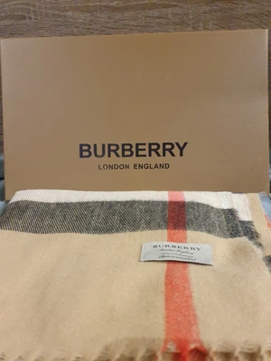 £159.99 • Buy Authentic Classic Beige Check Cashmere Burberry Scarf