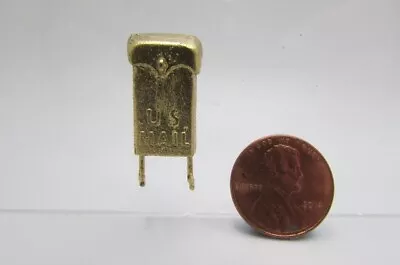 Dollhouse Miniature Metal Hanging Mailbox In Gold ISL2495 • $4.13