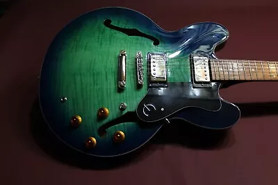 Epiphone Dot™ Deluxe Semi-Hollowbody  Electric Guitar Aquamarine Burst • $400