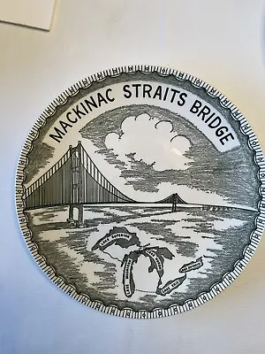 VINTAGE MACKINAC MI STRAITS BRIDGE COLLECTOR’S PLATE 9 1/2” No Chips / Cracks • $20