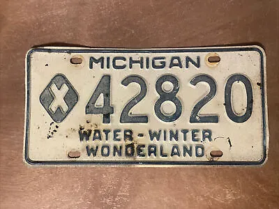 1966 Michigan License Plate Municipal # 42820 • $14.99
