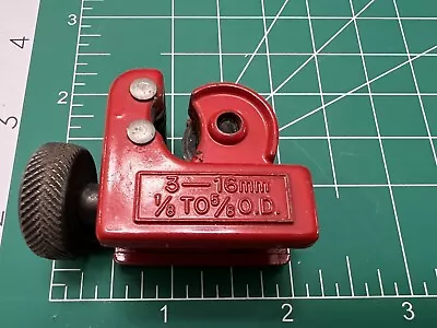 Vintage MINI TUBING CUTTER 1/8  TO 5/8   OD Made In Taiwan • $5