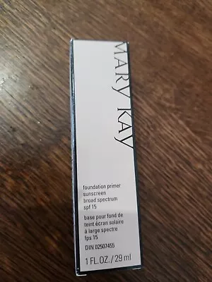 Mary Kay Foundation Primer Sunscreen Broad Spectrum SPF 15-NEW IN BOX!! • $15