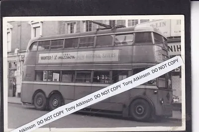 London Transport - C2 Type Trolley Bus No. 243 @ Hammersmith - Photo  # B11744 • £1