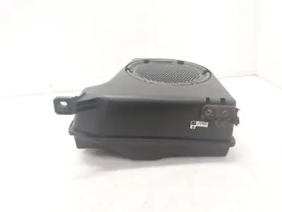 Jeep JK Wrangler OEM Rear Infinity Subwoofer And Enclosure 2007-2010 117946 • $112.50