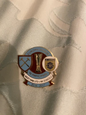 £3.50 • Buy West Ham United V NK Domzale Europa League Pin Badge 2016