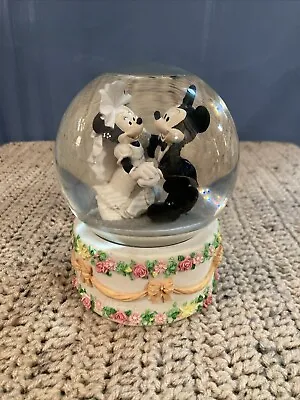 Vintage (1996) Rare Disney Micky & Minnie Mouse Wedding Dance Musical Snow Globe • $17.95