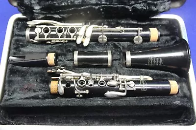 Selmer Bundy Bb Clarinet Student Woodwind With Case • $20