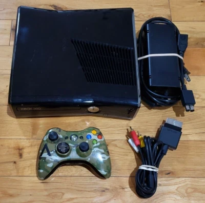 $80.06 • Buy Xbox 360 S Slim Bundle 1439 Console 250GB, Green Camo Controller Power AV TESTED