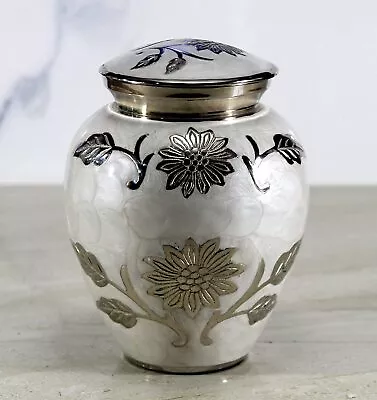 Esplanade Cremation Urn Metal Burial Urns Keepsake Ashes White 6 Inch Medium • $27.99