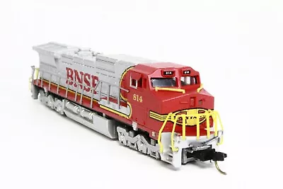 N Scale Bnsf Warbonnet #814 Ge Dash-8 Locomotive Micro-trains Couplers • $45.95