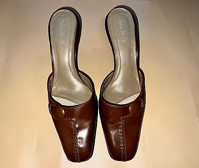 Michelle D Brown Leather Slip On Mules Heels Shoes Sz 8M Tan Stitch Band Button • $22.25