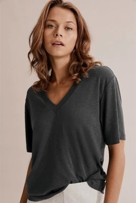 $25 • Buy Country Road Deep V-Neck Cotton Slub T-Shirt Charcoal Size L