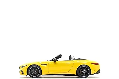 IScale 1:18 Mercedes-Benz SL63 AMG 4MATIC+ (R232) In Sun Yellow • $149.99