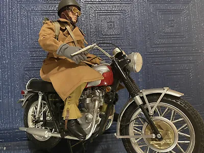 1/6 Scale Triumph Bonneville And Rider Similar To Did /Action Man. • £195