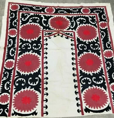 Suzani Wall Hanging Vintage Uzbek Handmade Embroidery Bedding 120x130 D-1A P3 • $68