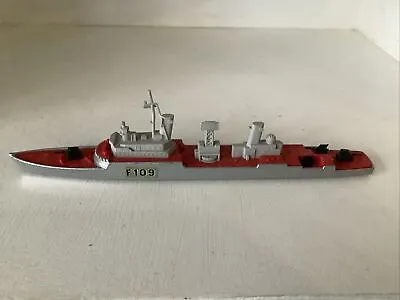 Matchbox Sea King K301 Frigate  K305 Subchaser • £3