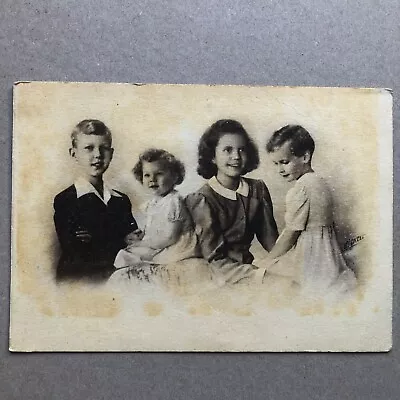 M) Savoy Family Military Postcard Children  • £3.11