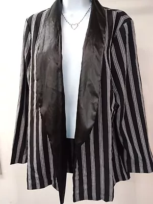 Zara Basic Pin Stripe Blazer- Size L • $8