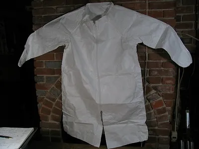 (Lot Of 2) Size 4X Large TYVEK IsoClean Lab/Shop CoatFrock. White Zip Front. • $7.99