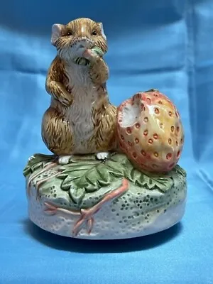 Schmid Music Box Vintage Beatrix Potter Timmy Willie Plays  Its A Small World   • £19