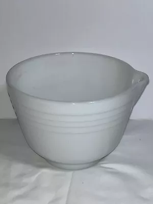 Vintage PYREX Hamilton Beach White Milk Glass Mixing Bowl W/ Pour Spout  USA #13 • $8