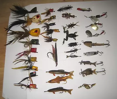 VTG FLY Fishing Lures LOT FLIES D73 • $0.99