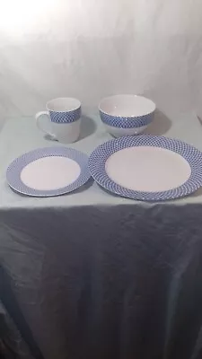 H2K Home 2 Kitchen 16 Pc Porcelain Dinner Set PRC Blue Diamond HK03105EC • $49.99