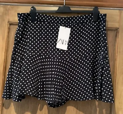£5 • Buy Zara Ladies Polka Dot Skort - Size XL - BNWT
