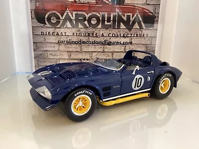 1:18 Road Signature 1964 Chevrolet Corvette Grand Sport MA# 616 • $74.99